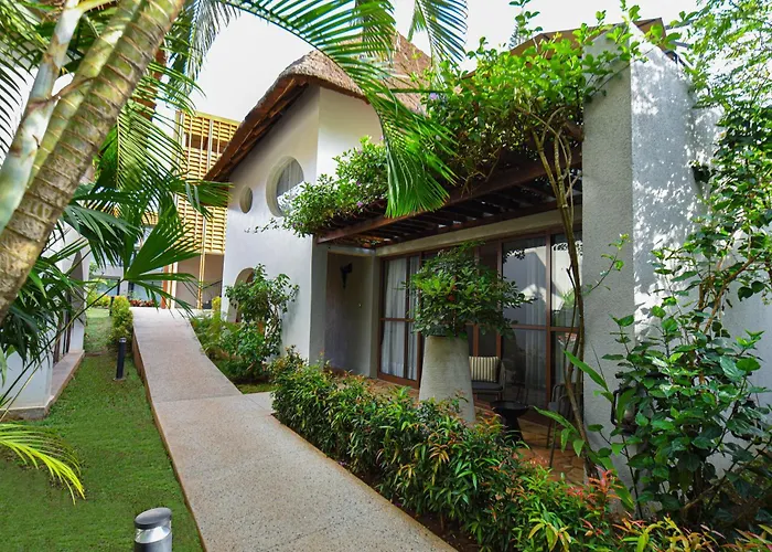 Le Petit Village Boutique Hotel & Spa